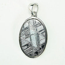 画像をギャラリービューアに読み込む, TENKAPAS ナミビア産 ギベオン隕石 ペンダント ネックレス 18×12mm p9504-m 管理No. 4549283256064